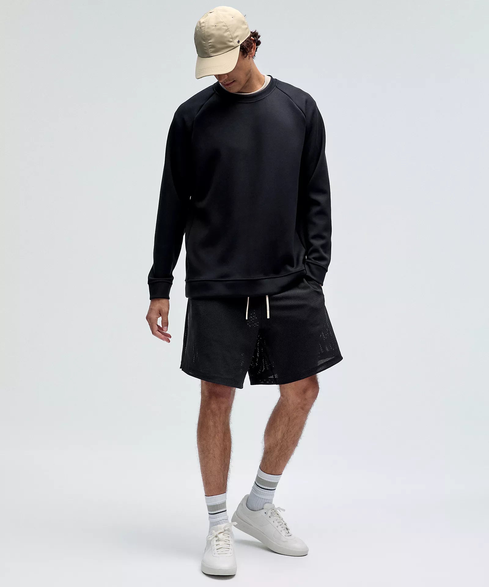 Smooth Spacer Classic-Fit Crew