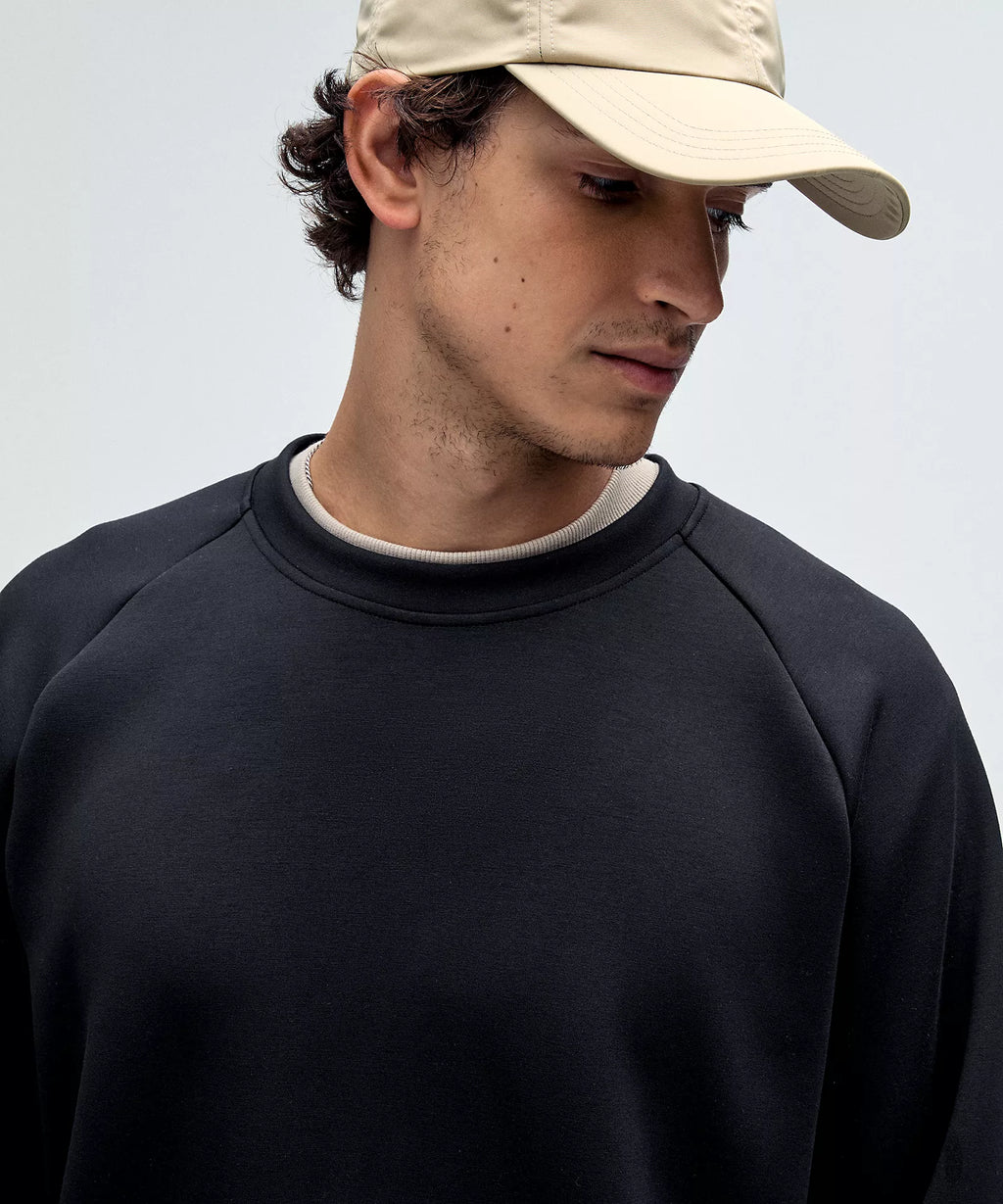 Smooth Spacer Classic-Fit Crew