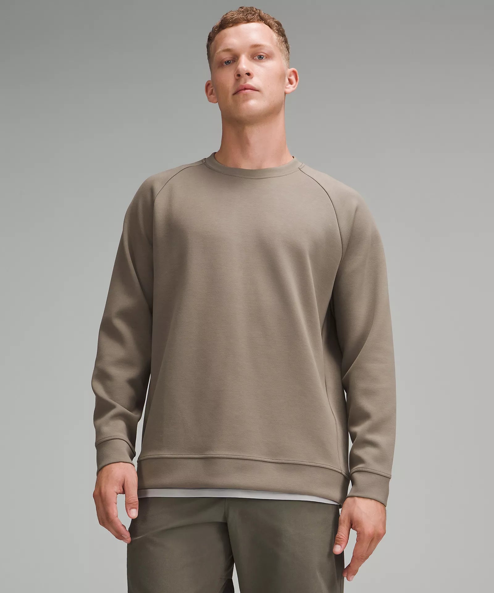 Smooth Spacer Classic-Fit Crew