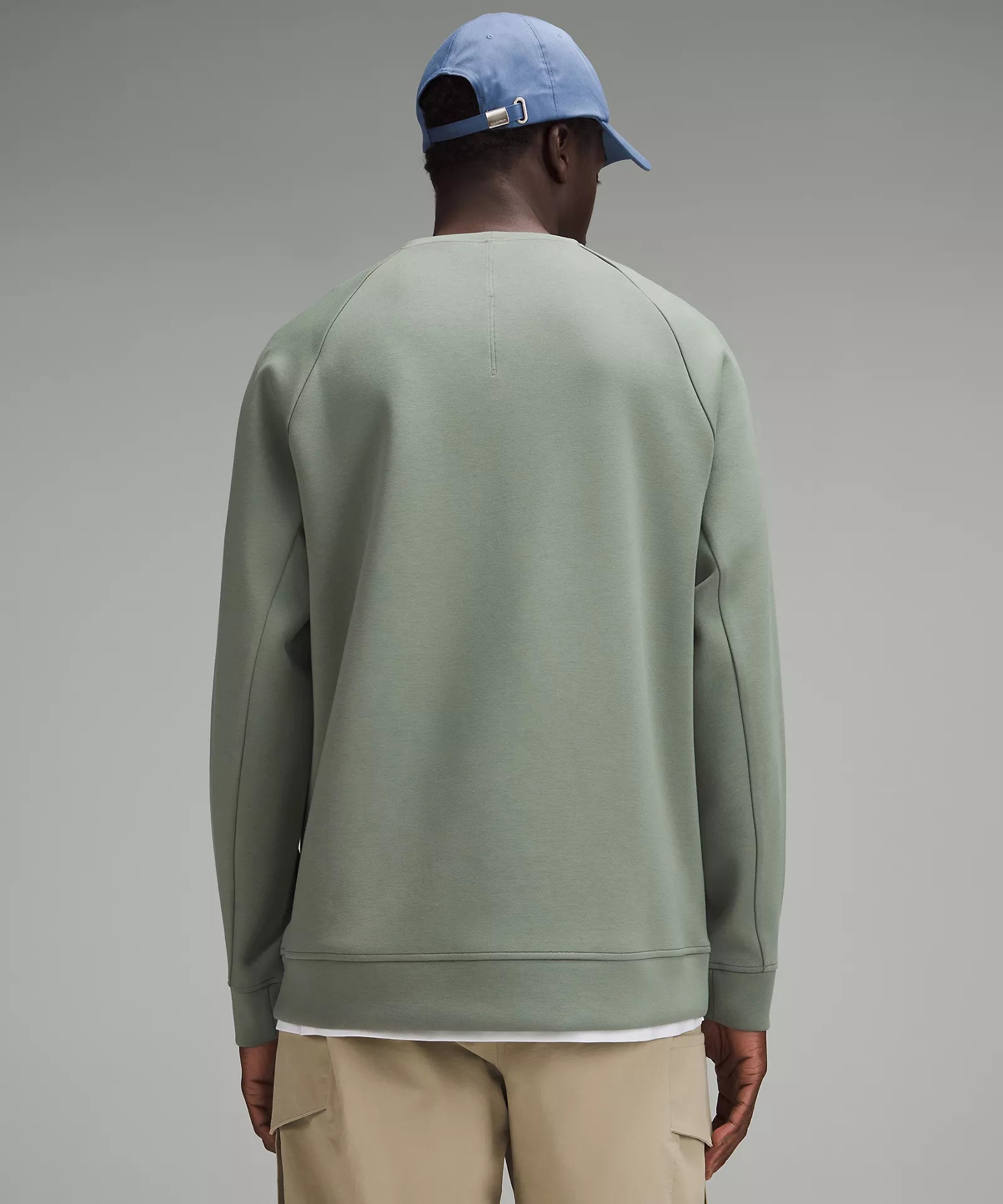 Smooth Spacer Classic-Fit Crew