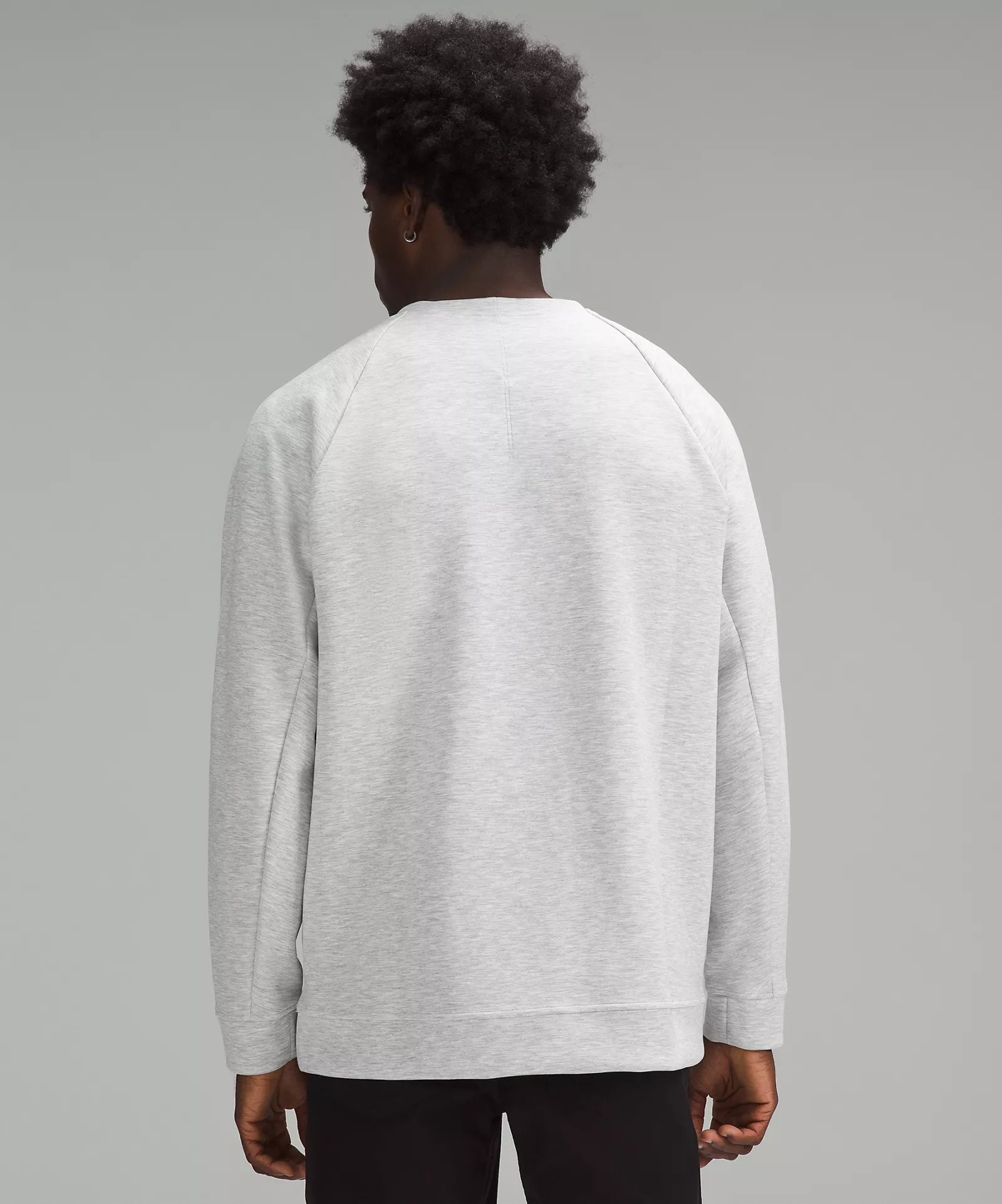 Smooth Spacer Classic-Fit Crew