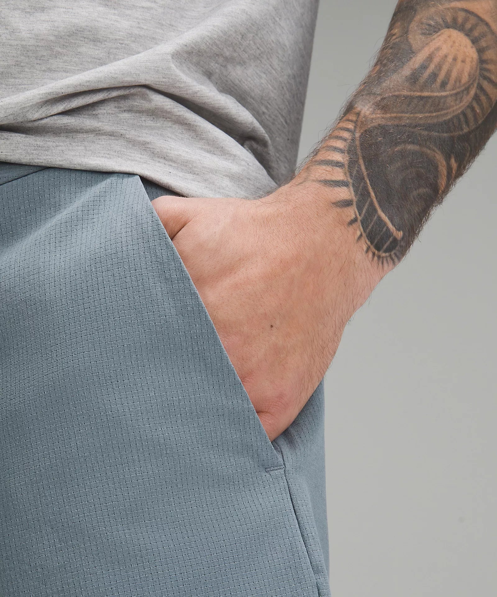 ABC Classic-Fit Short 7" WovenAir