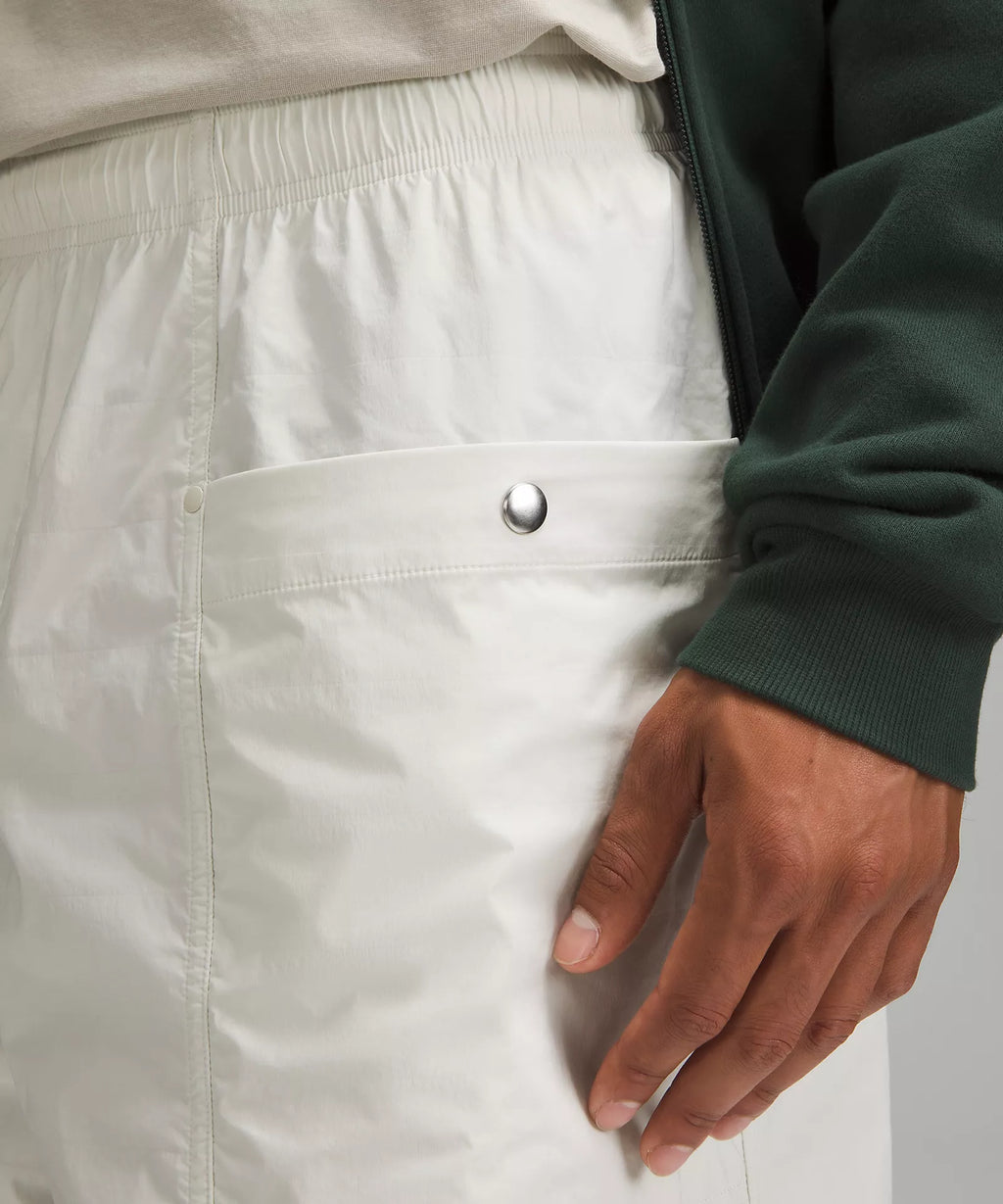 Lightweight Cargo Pocket Short 8"