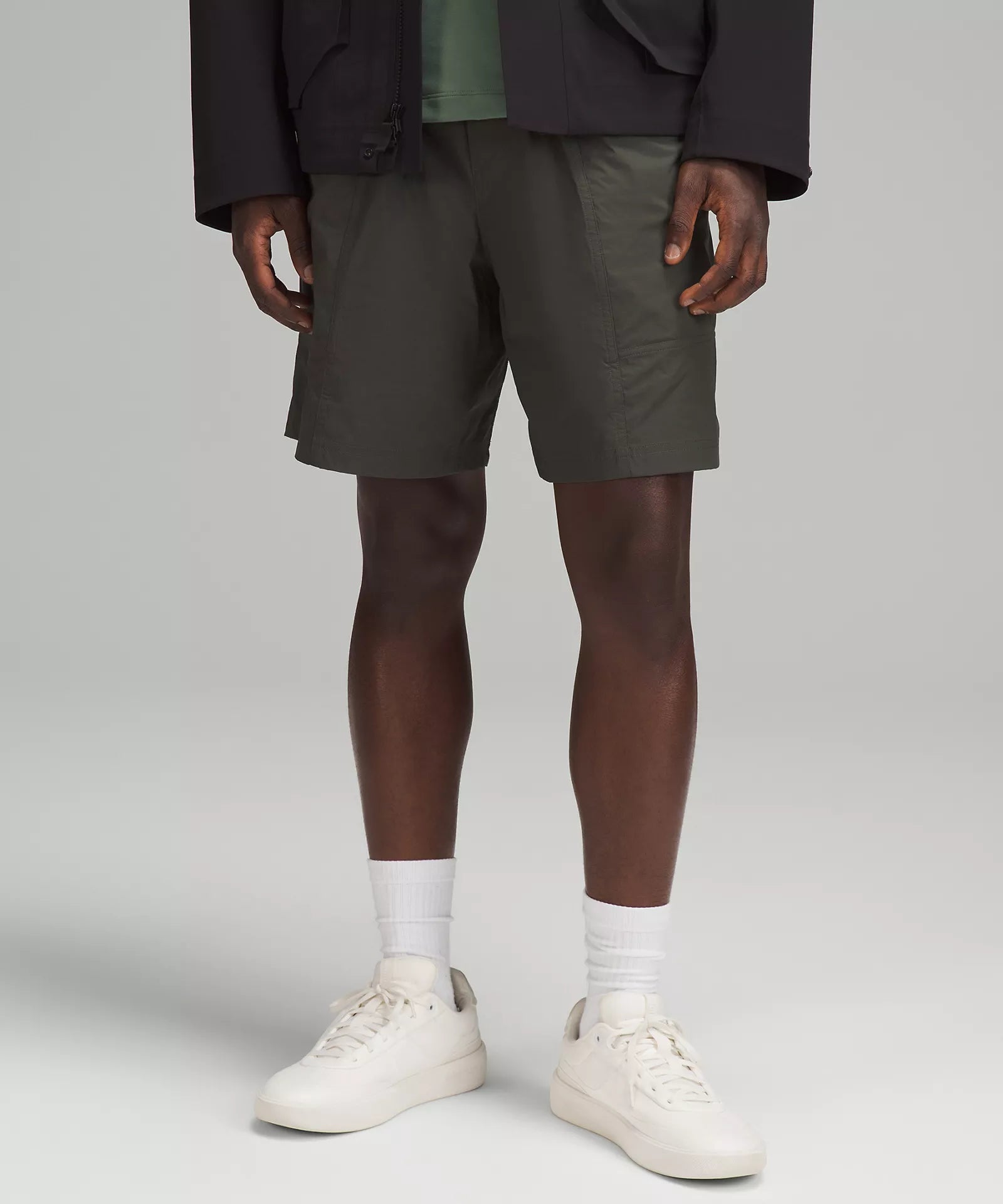 Lightweight Cargo Pocket Short 8"