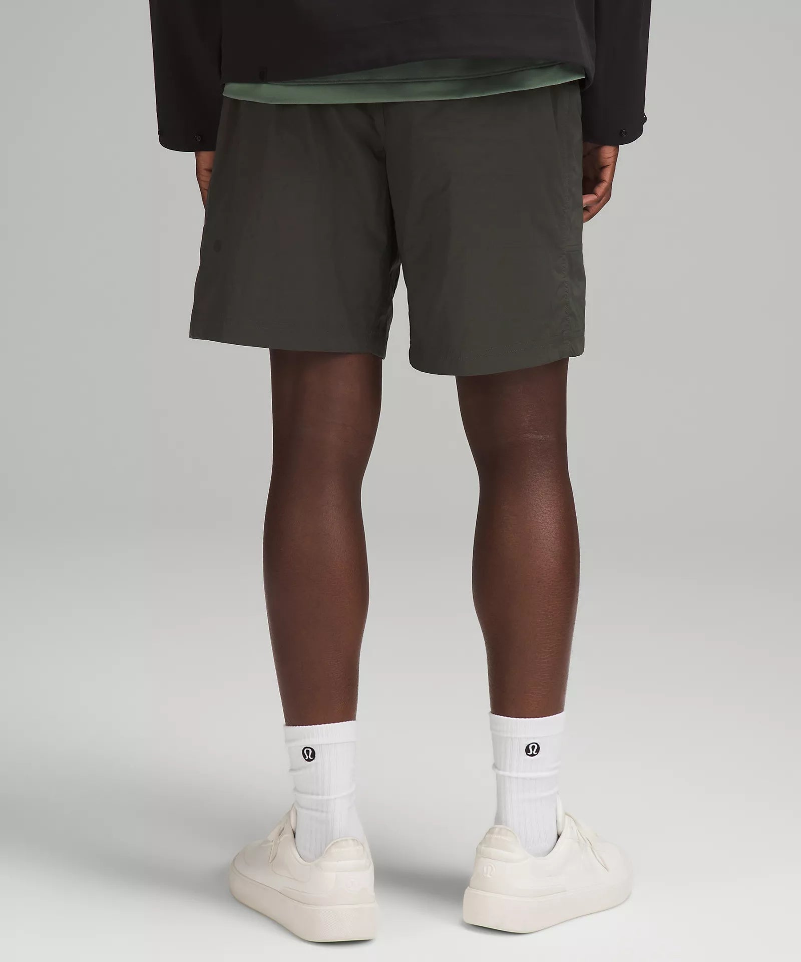 Lightweight Cargo Pocket Short 8"