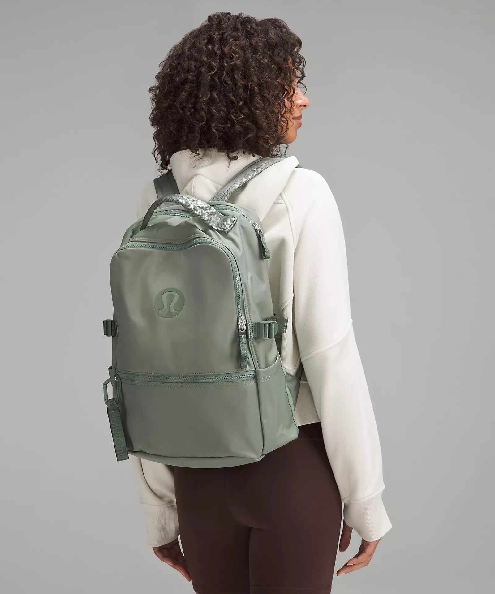 New Crew Backpack 22L Logo