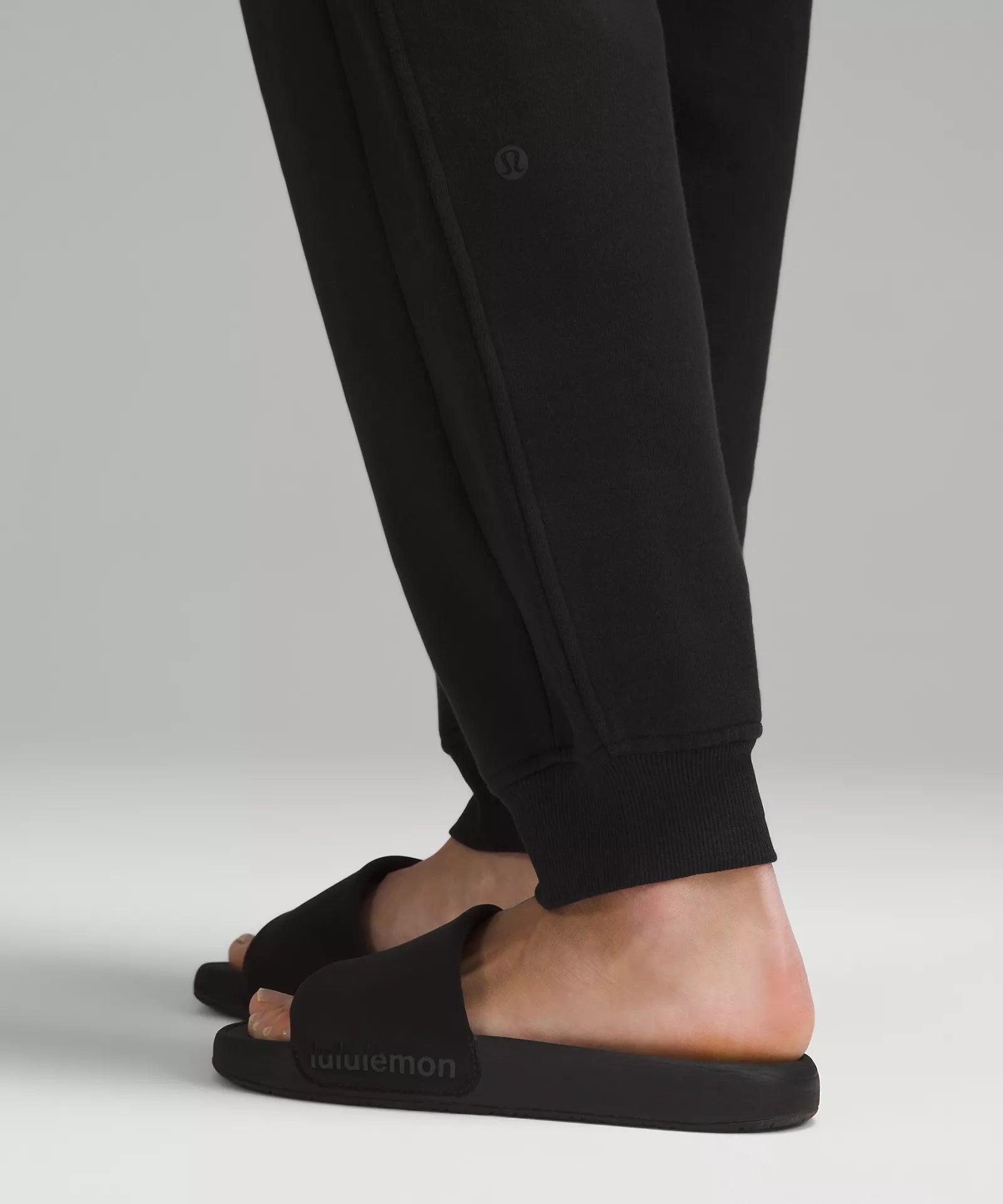 Scuba High-Rise Relaxed Jogger Full Length